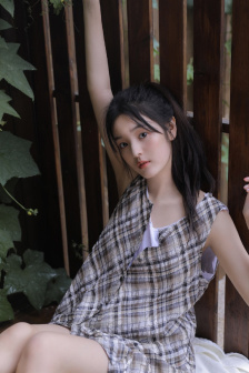 黑人巨大三根一起进